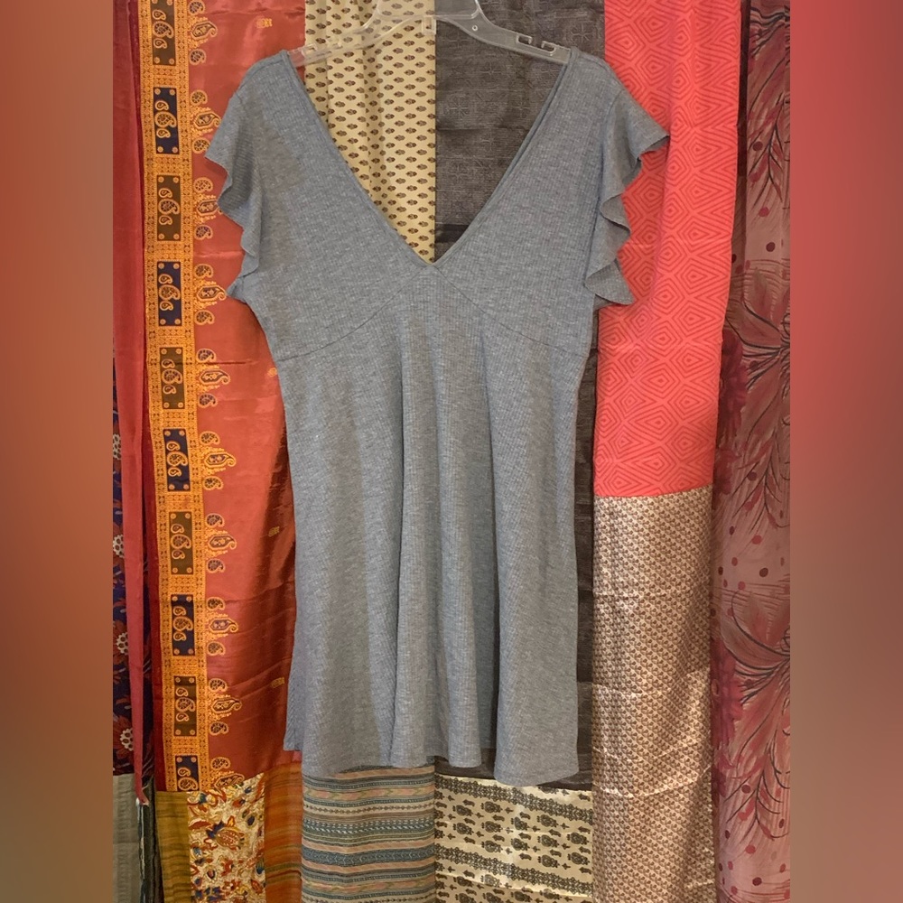 Wild Fable Large V neck gray skater dress